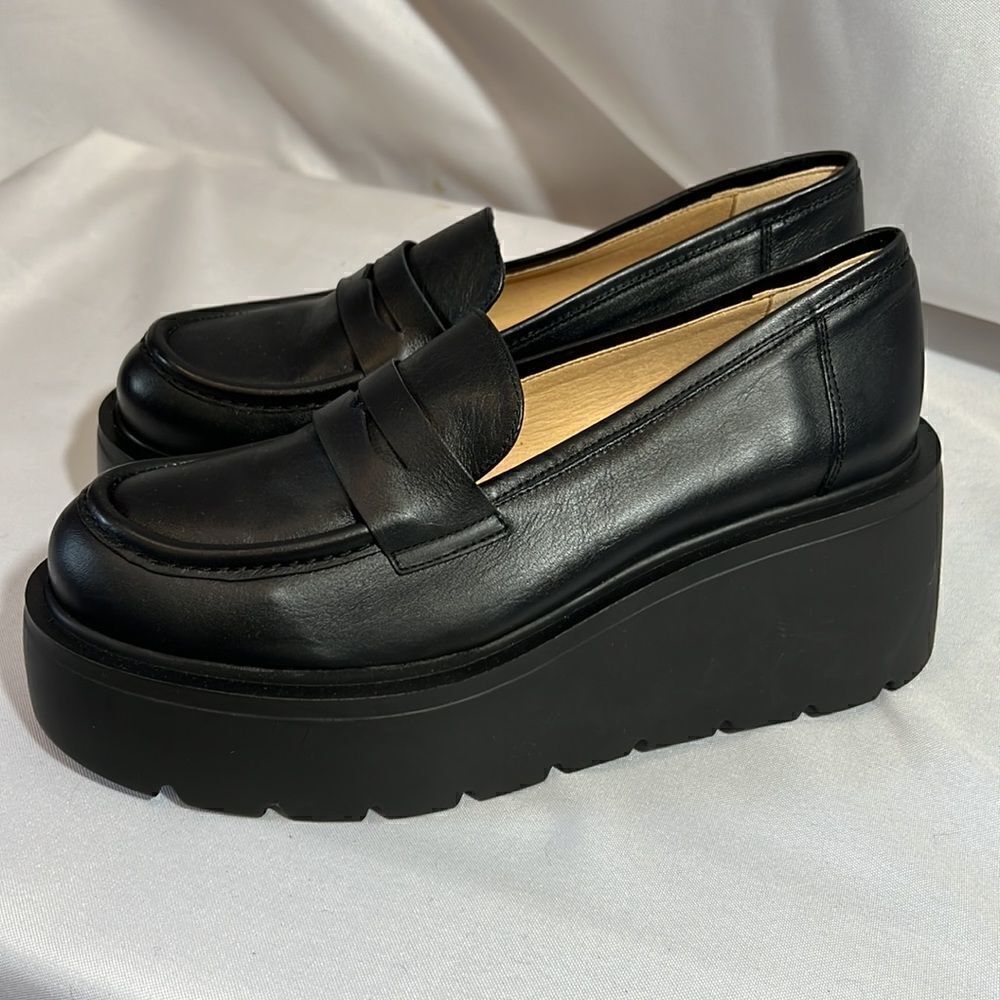 ANTHROPOLOGIE MAEVE LUGGED PLATFORM LOAFERS IN BLACK SIZE 41